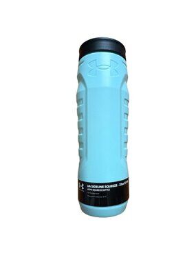 Under Armour Sideline Squeeze 32 oz. water bottle in Breeze Blue-NEW